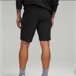 Lululemon Commission Classic-Fit Shorts 9” Warpstreme